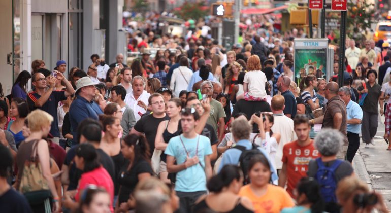 Pedestrians Chaos In Manhattan